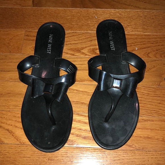 nine west jelly flip flops